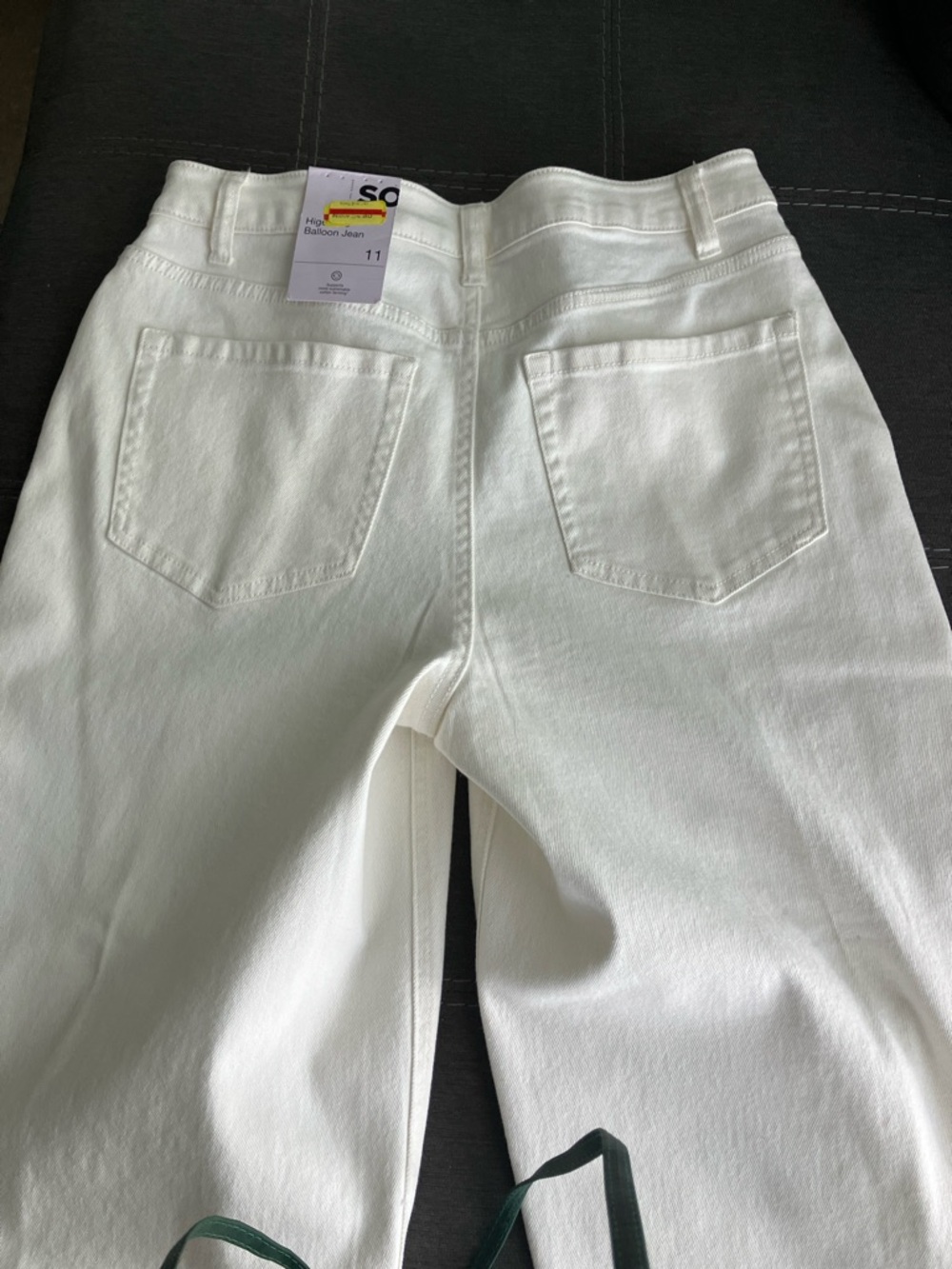 SO Cream High-Rise Balloon Jeans with Raw Hem - Picture 2 of 4